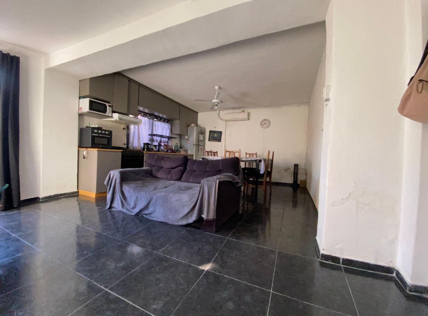 Foto de Casa de pasillo con dos viviendas, imagen 2
