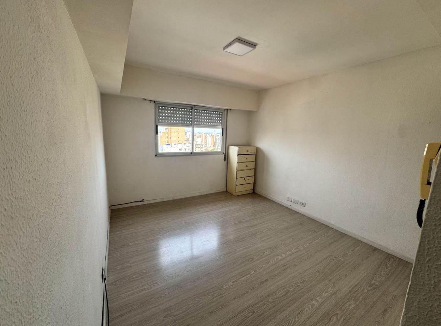 Foto de VENTA MONOAMBIENTE - APTO CREDITO - ABASTO, imagen 3