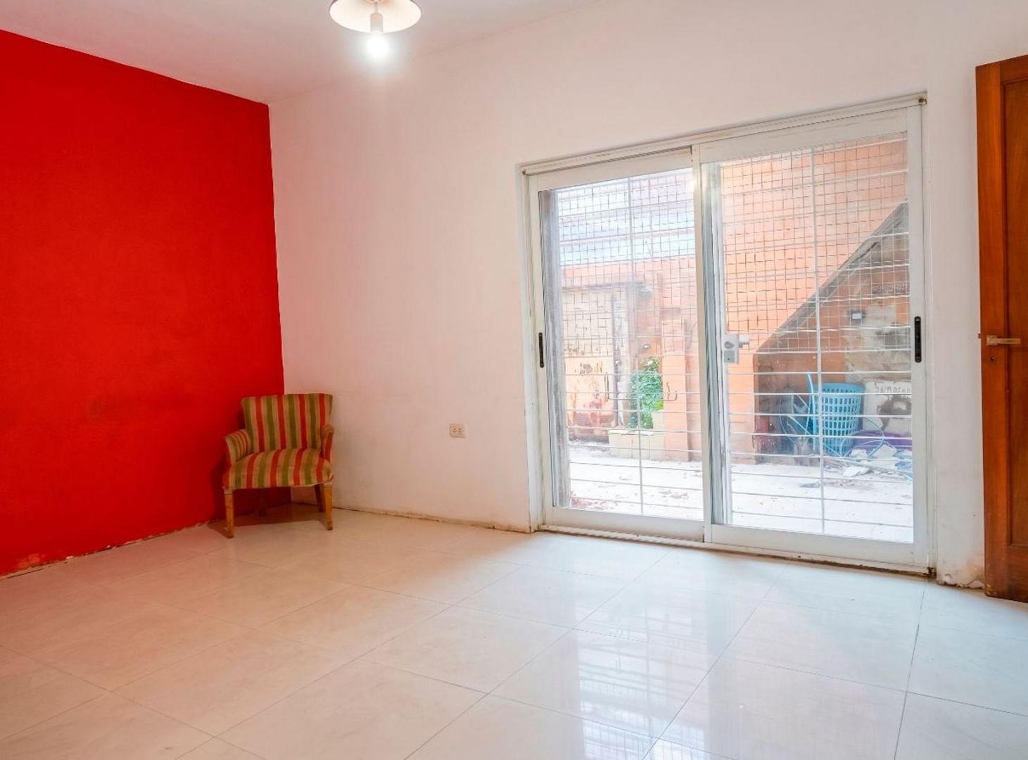 Foto de CASA A RECICLAR 3 DORMITORIOS EN ECHESORTU, imagen 2