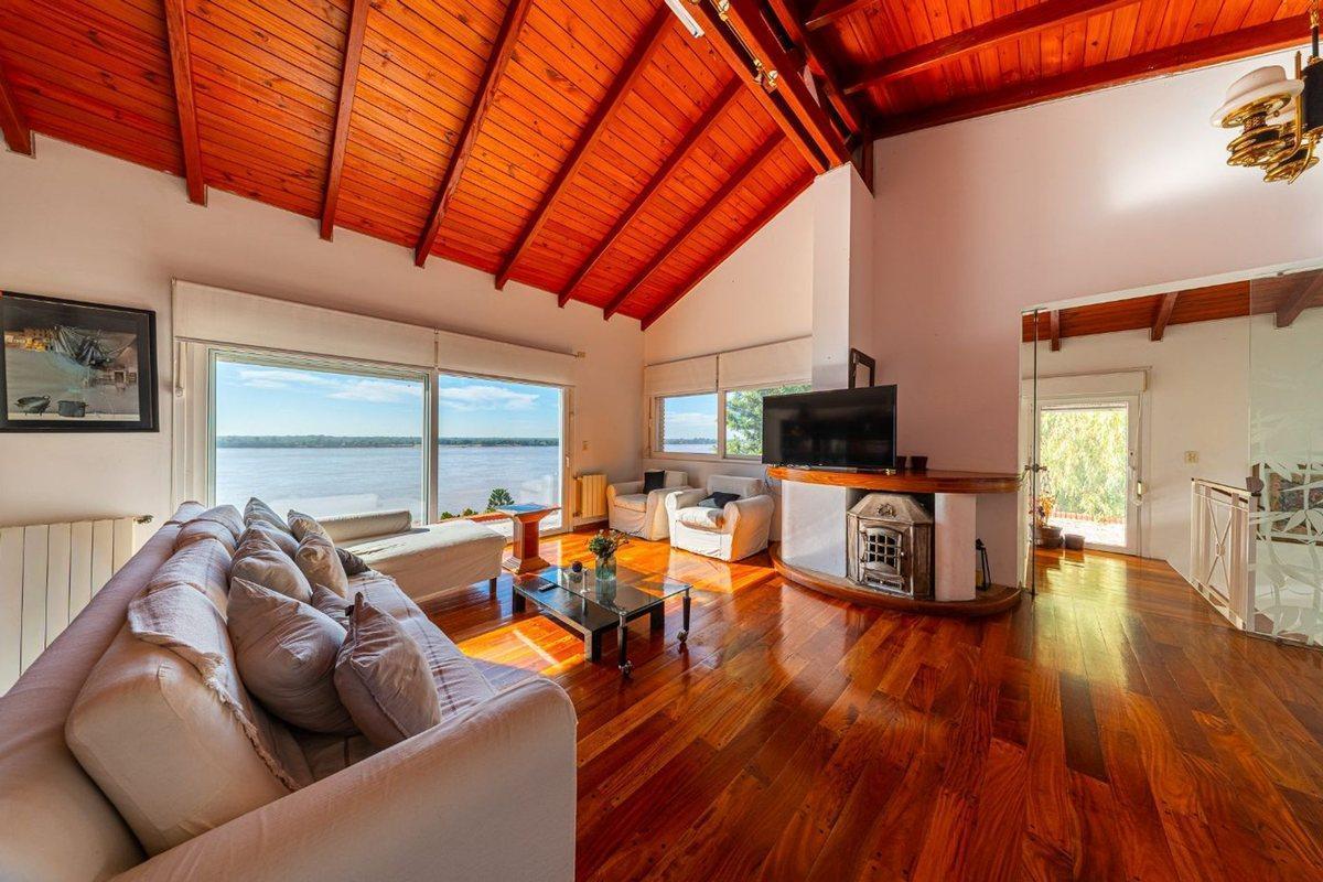 Foto de Venta Casa 3000 m² sobre Barranca Río La Florida, imagen 3