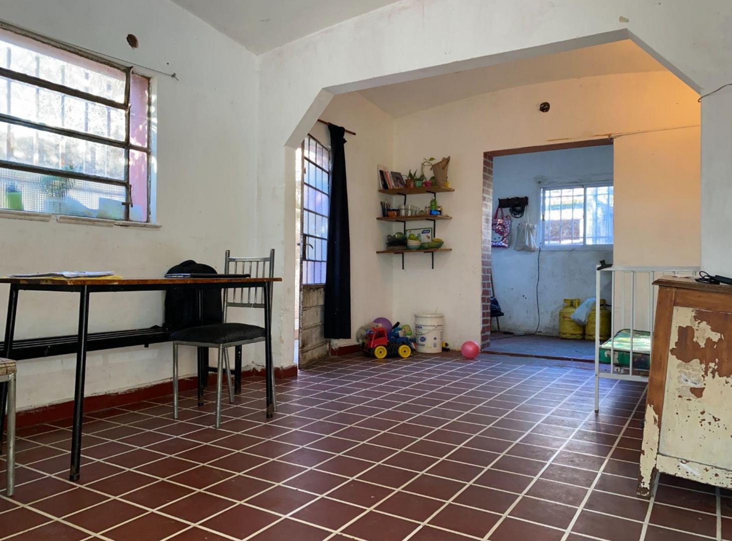 Foto de CASA CON PILETA Y COCHERA, imagen 3