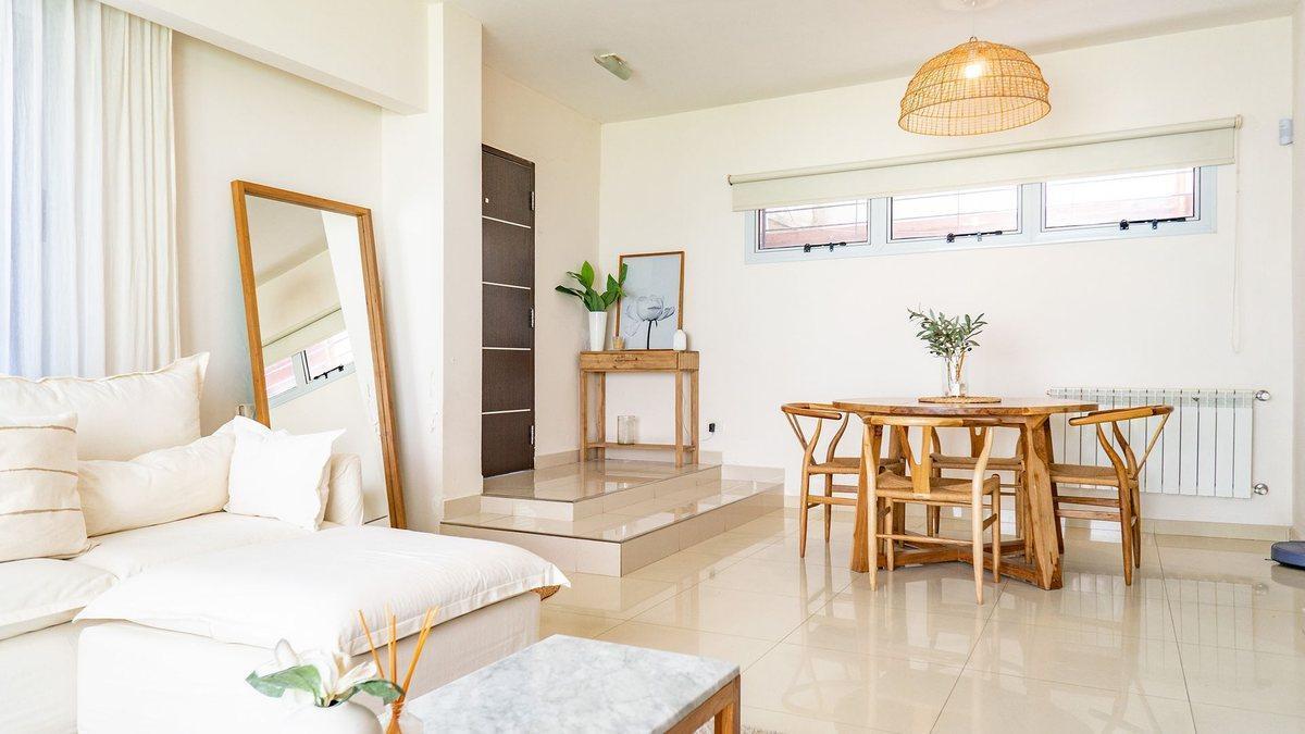 Foto de CASA DE 3 DORMIS - EN VENTA - GALERIA Y JARDIN, imagen 3