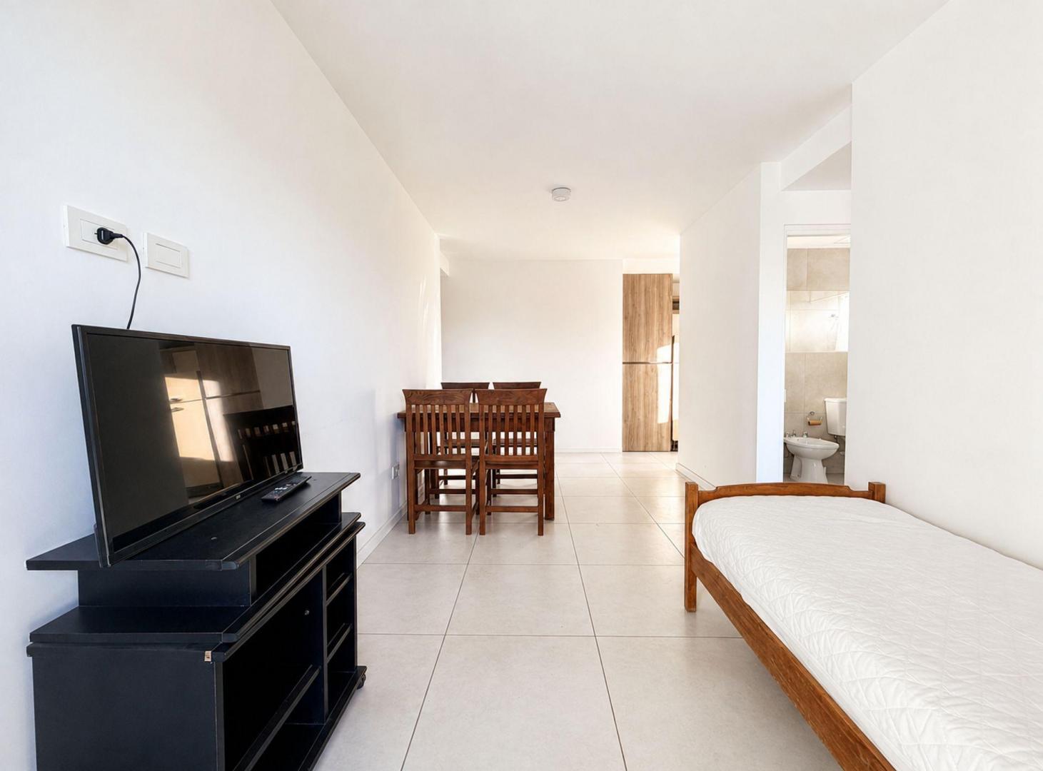 Foto de VENTA DEPARTAMENTO DE 1 DORMITORIO R. DE LA SEXTA, imagen 1