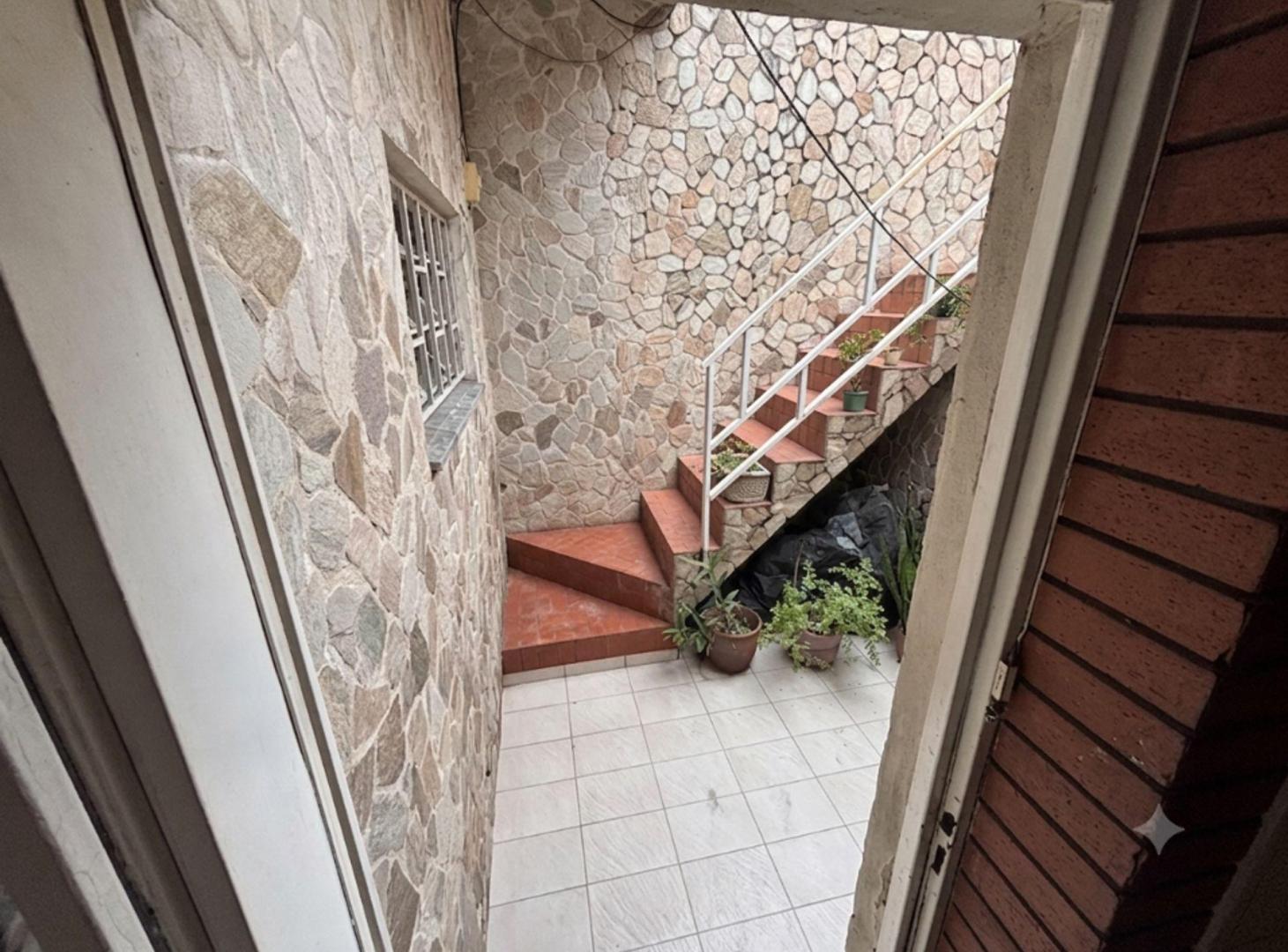Foto de Casa de 3 dormitorios con cochera y amplia terraza, imagen 4