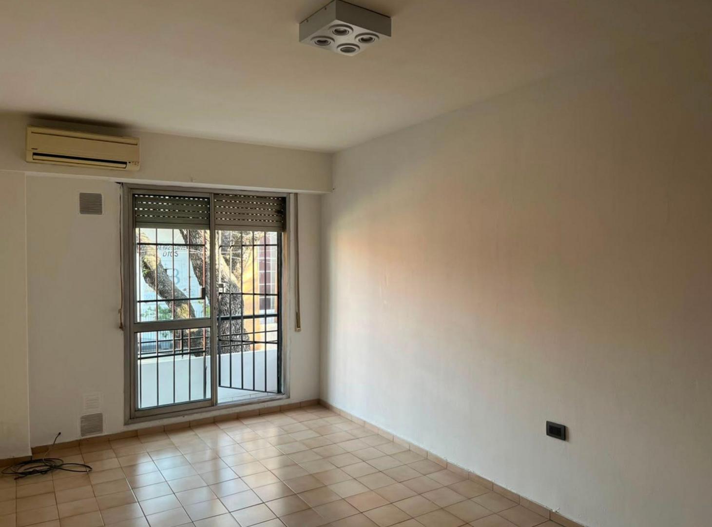 Foto de Departamento 1 ambiente balcon al frente, imagen 2