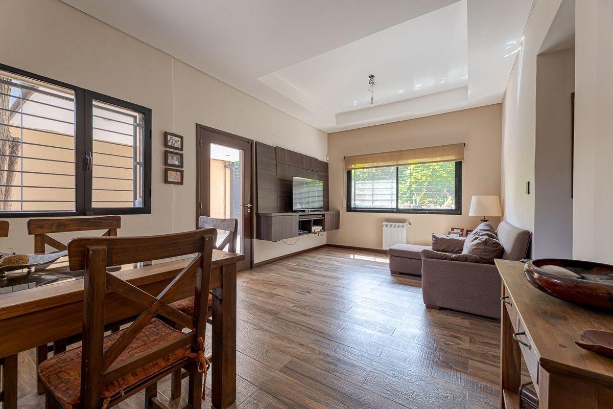 Foto de VENTA CASA DE 3 DORMITORIOS CON PATIO ZONA SUR, imagen 5