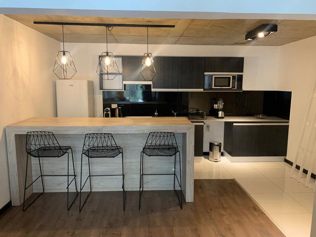 Foto de VENTA DEPARTAMENTO UN DORMITORIO CON PATIO, imagen 3
