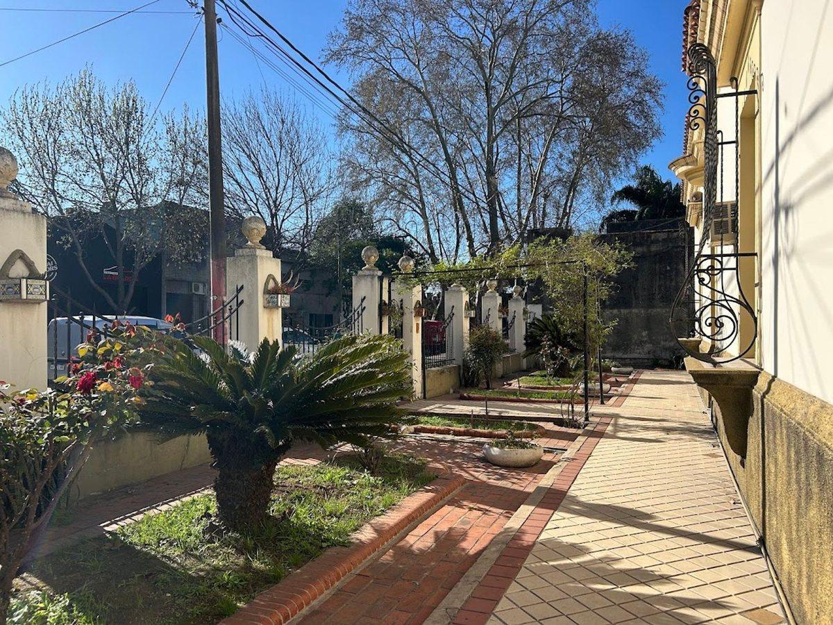 Foto de CASA A LA VENTA BARRIO MATHEU, imagen 2