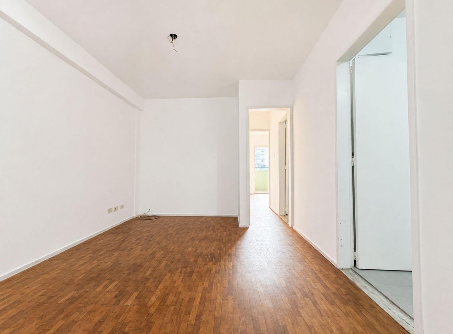 Foto de ALQUILER DEPARTAMENTO 2 DORMITORIOS POR PELLEGRINI, imagen 4