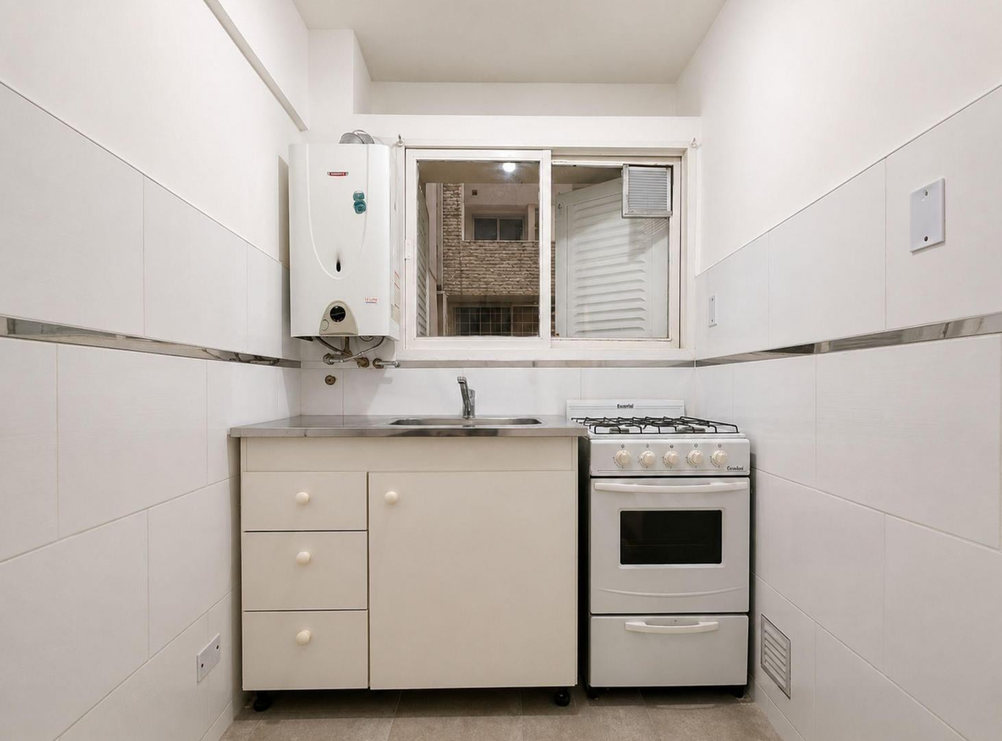 Foto de ALQUILER DEPARTAMENTO 2 DORMITORIOS POR PELLEGRINI, imagen 2