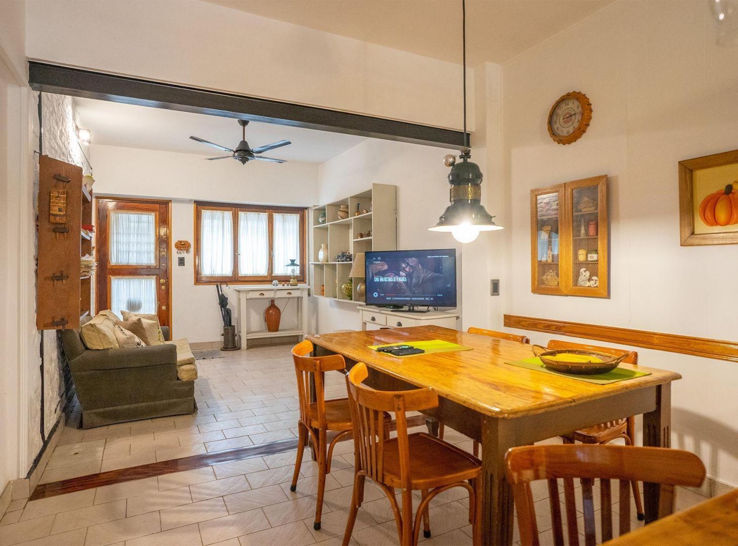 Foto de VENTA CASA 4 DORMITORIOS LA SEXTA, imagen 2