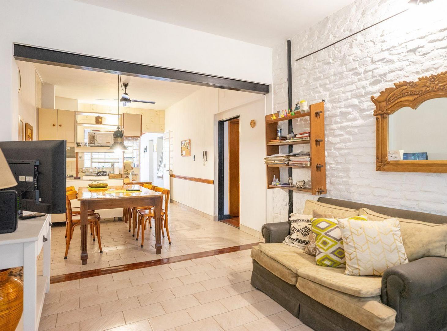 Foto de VENTA CASA 4 DORMITORIOS LA SEXTA, imagen 3