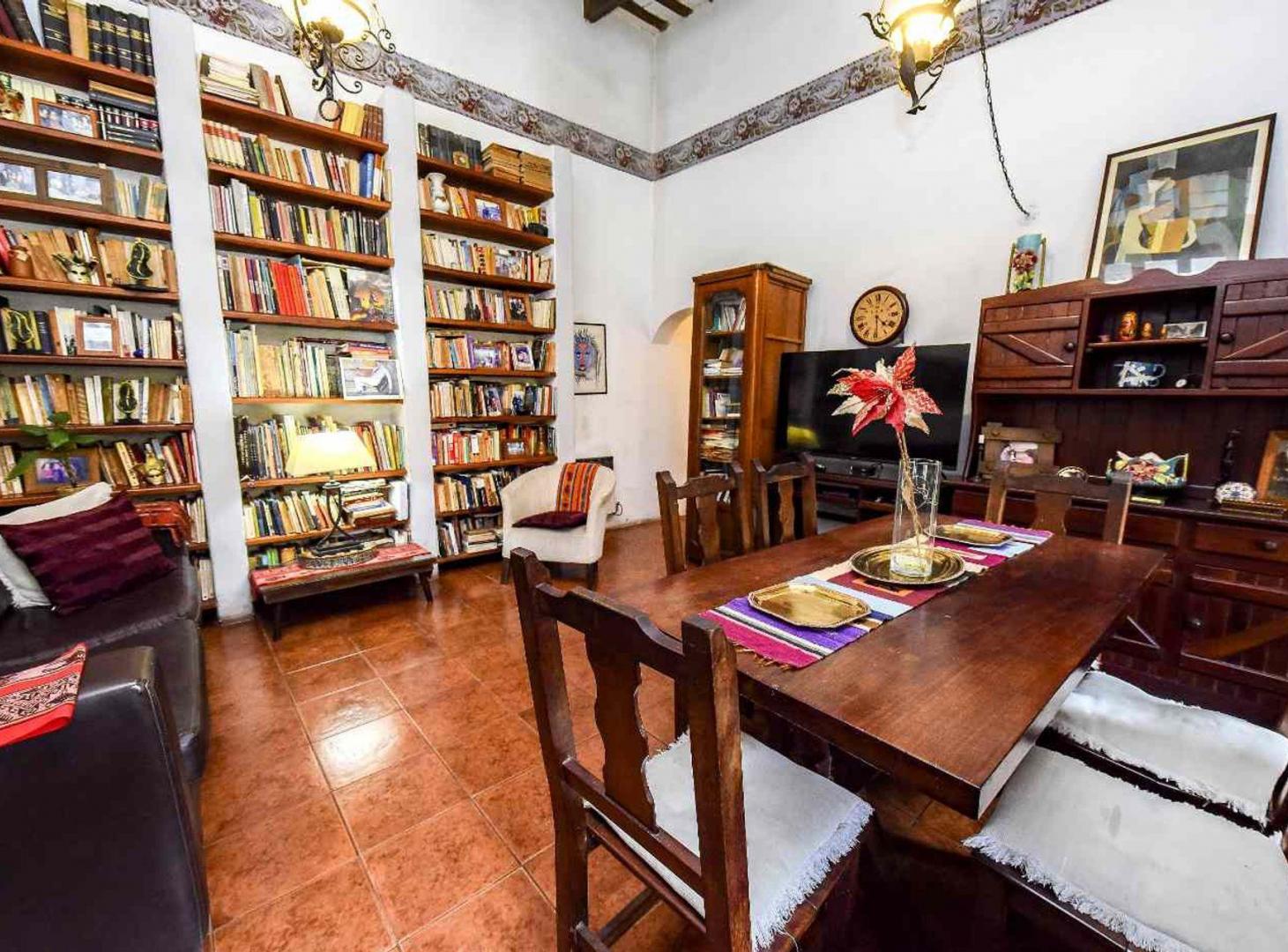 VENTA CASA 3 DORMITORIOS EN ARROYITO!