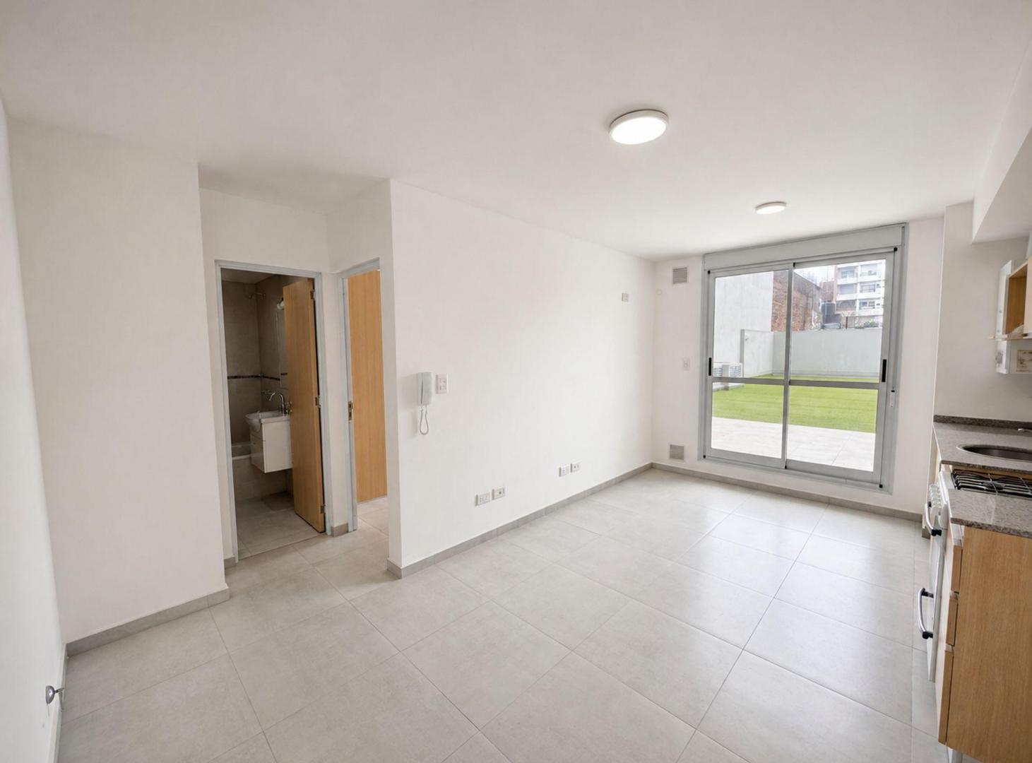 Foto de VENTA 1 DORMITORIO CON PATIO EXCLUSIVO | PICHINCHA, imagen 3