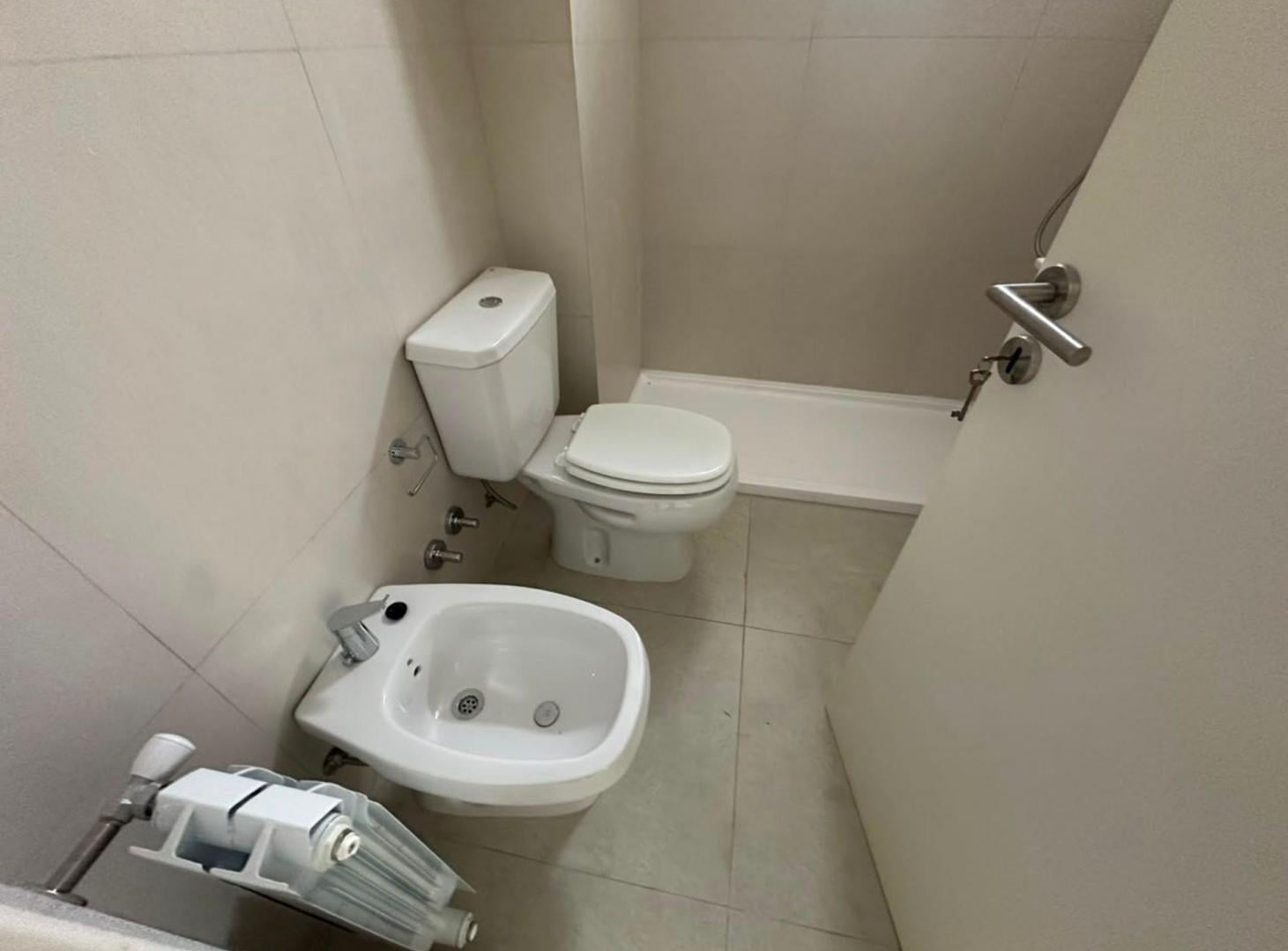 Foto de VENTA DEPARTAMENTO 2 DORMITORIOS C/BALCON, imagen 4