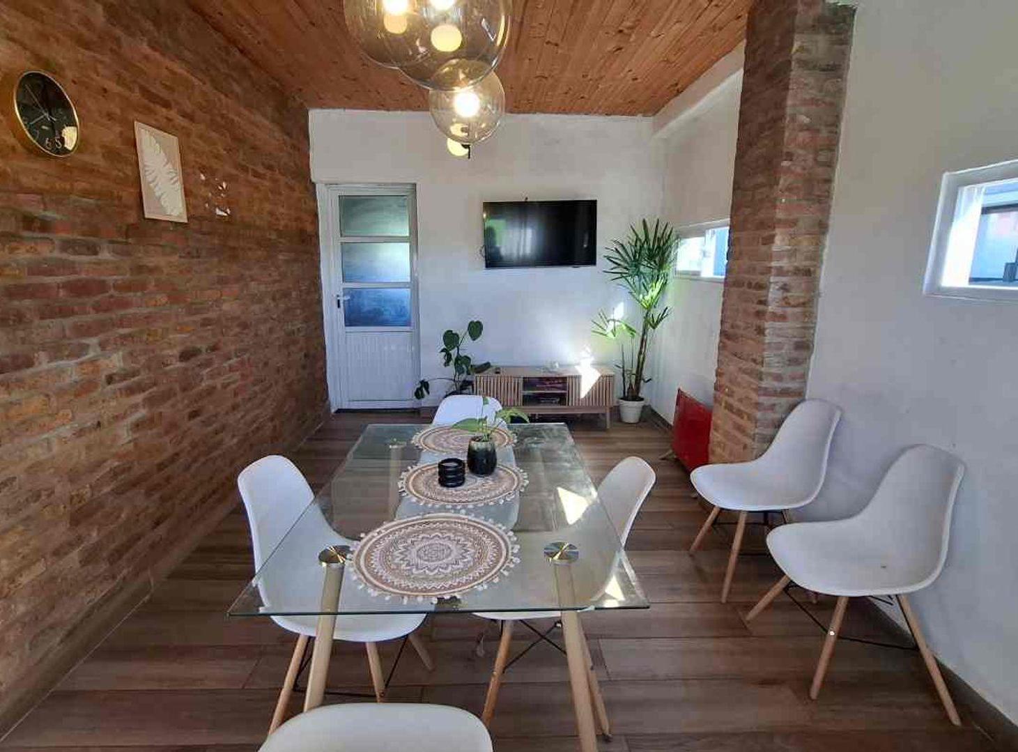 Foto de CASA 2 DORMITORIOS + GALERIA + PILETA, imagen 4