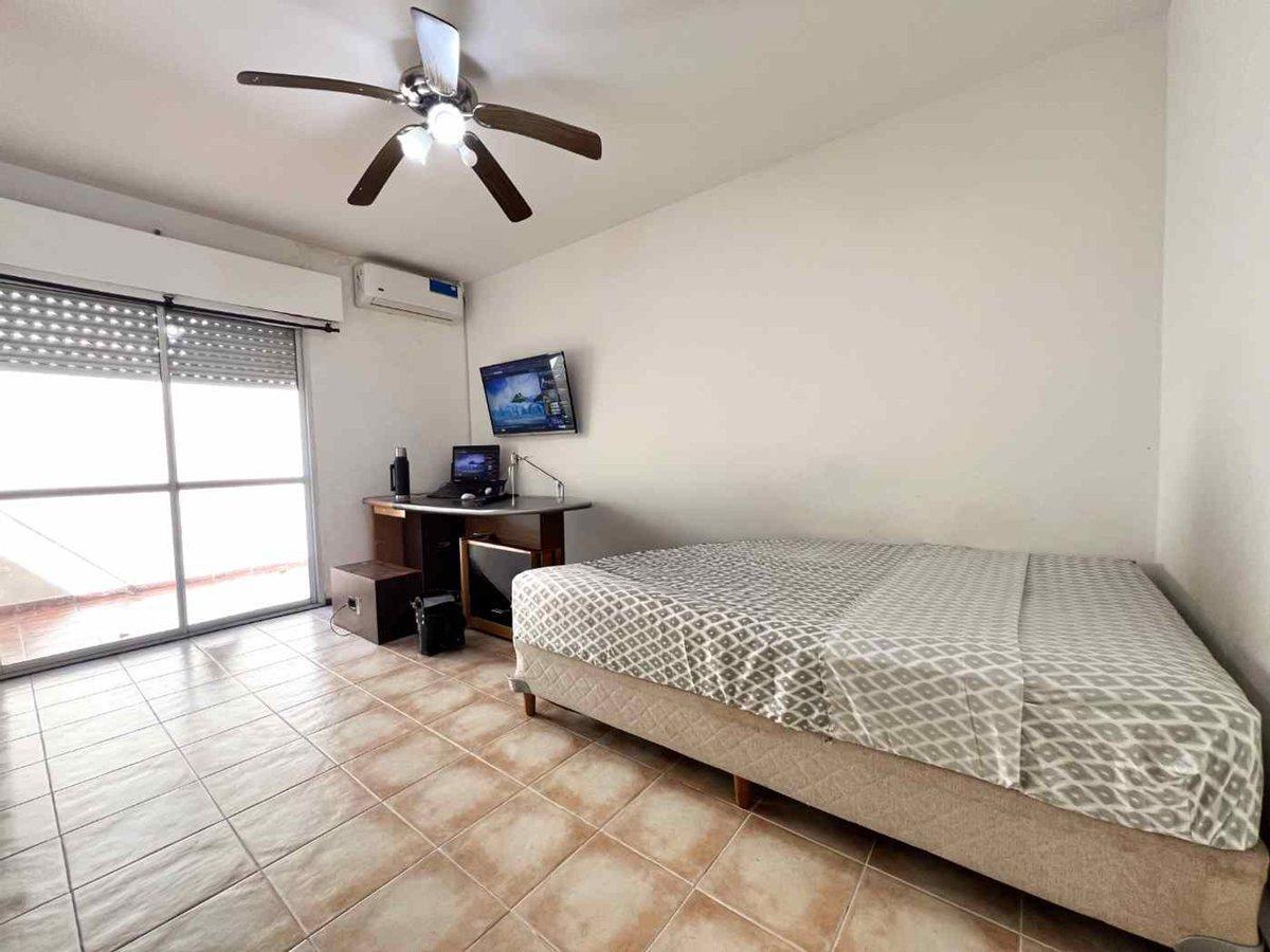 Foto de PH 1 DORMITORIO EN VENTA SOBRA AV FRANCIA, imagen 4