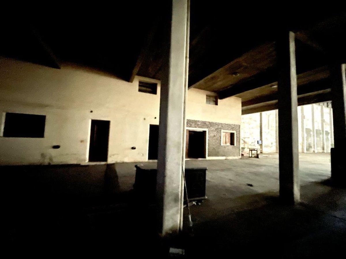 Foto de ALQUILER AMPLIO GALPON CON OFICINAS, imagen 4