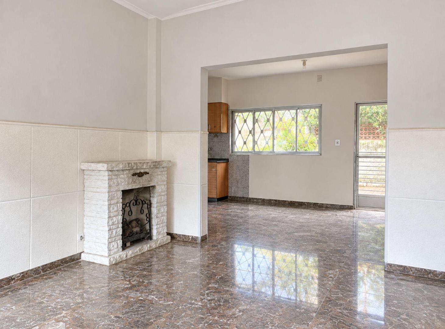 Foto de Casa tres dormitorios, cochera, patio apta credito, imagen 5