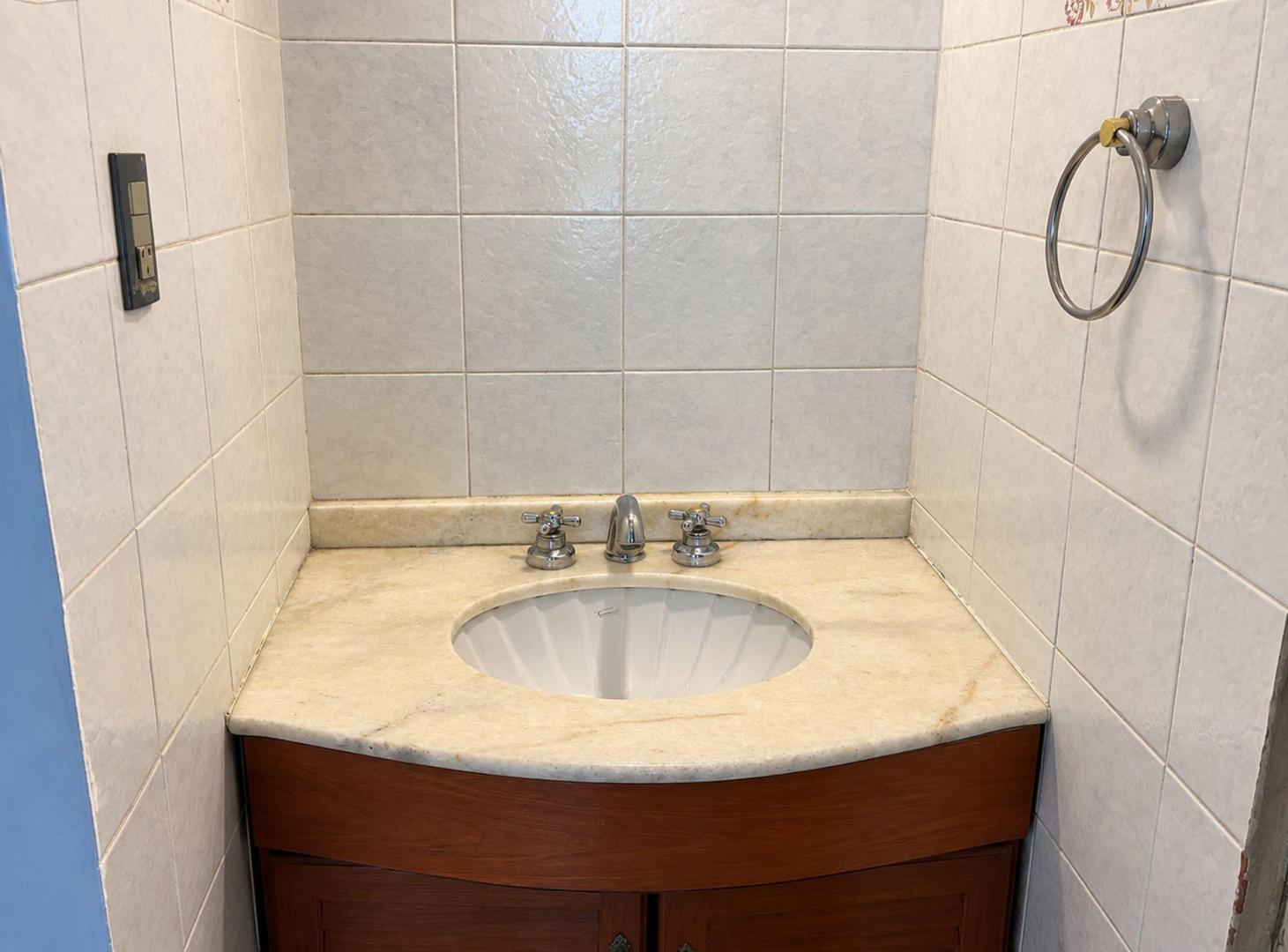 Foto de Casa tres dormitorios, cochera, patio apta credito, imagen 4