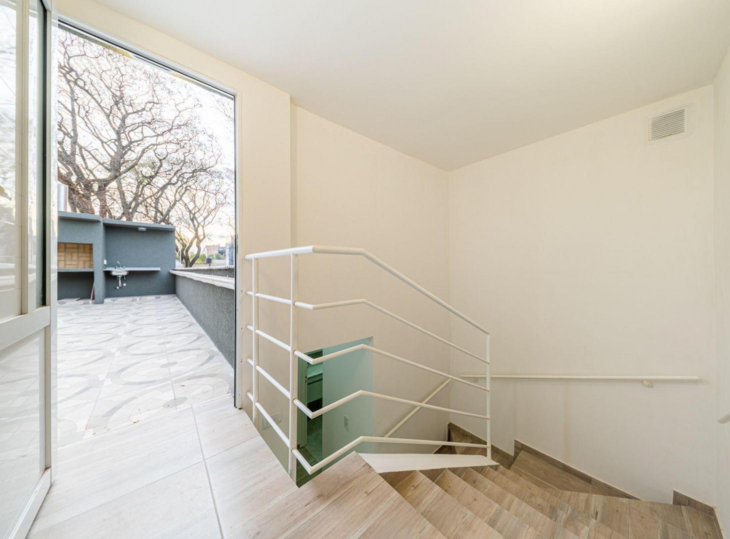 Foto de VENTA CASA PASILLO 4 DORMITORIOS TERRAZA 3 BAÑOS, imagen 5