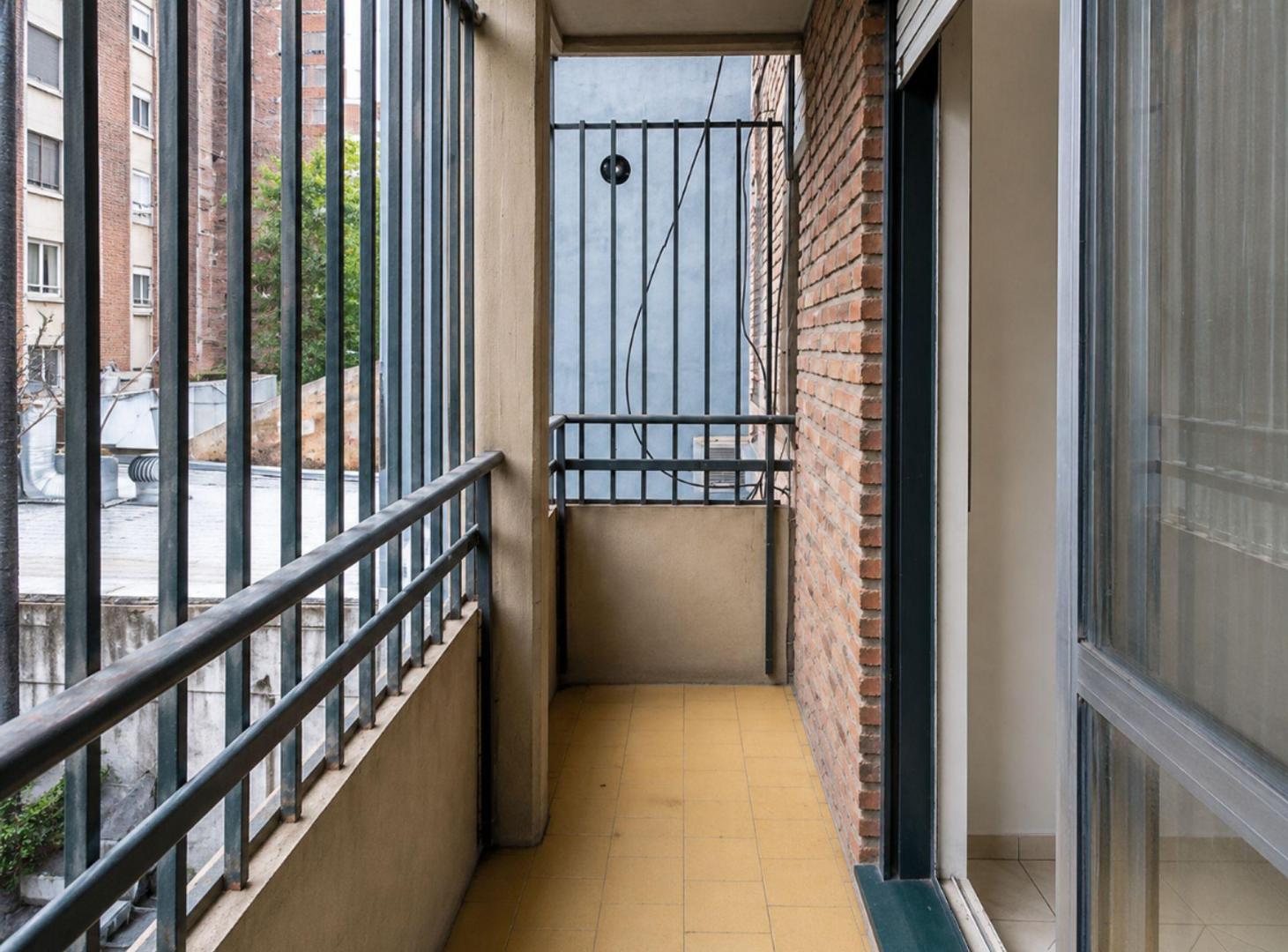 Foto de VENTA DEPARTAMENTO 1 DORMITORIO CON BALCÓN CENTRO, imagen 2