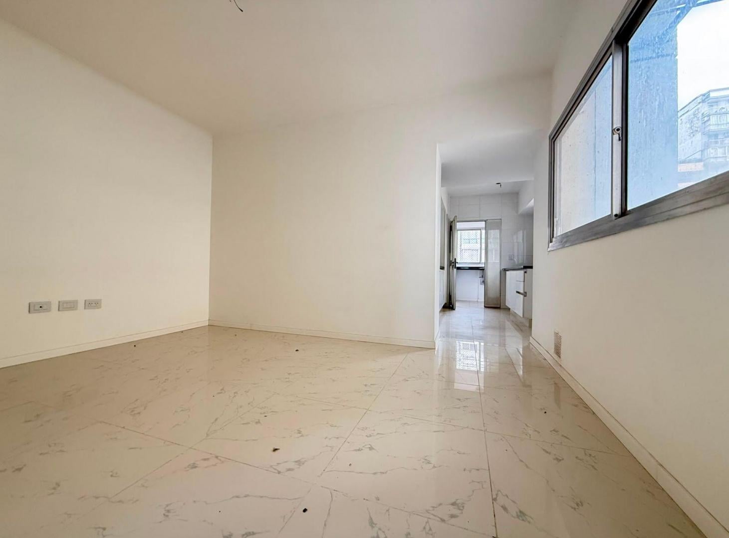 Foto de VENTA DEPARTAMENTO RECICLADO BARRIO MARTIN, imagen 2