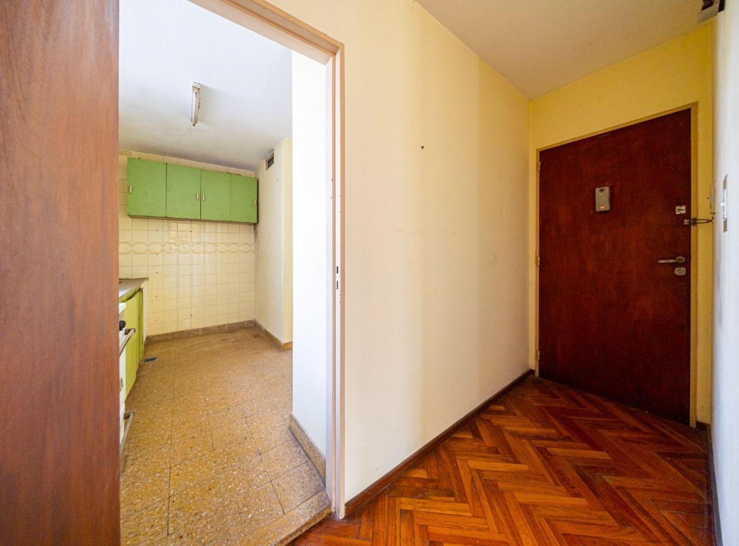 Foto de Venta Departamento 2 Dormitorios Cochera Baulera, imagen 4