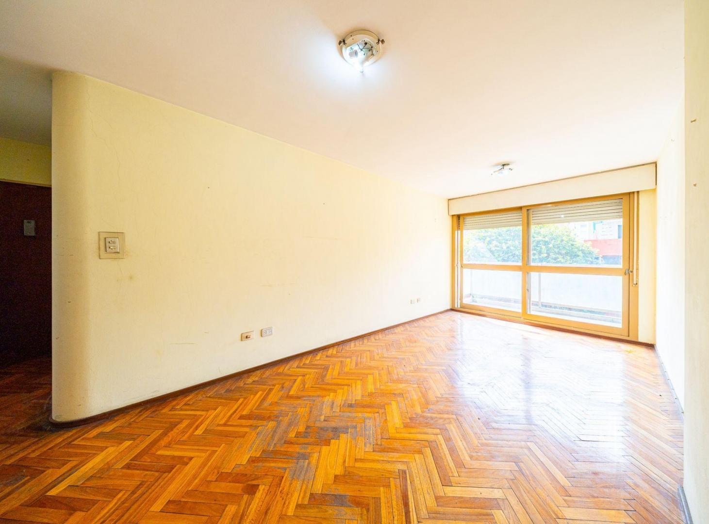 Foto de Venta Departamento 2 Dormitorios Cochera Baulera, imagen 3