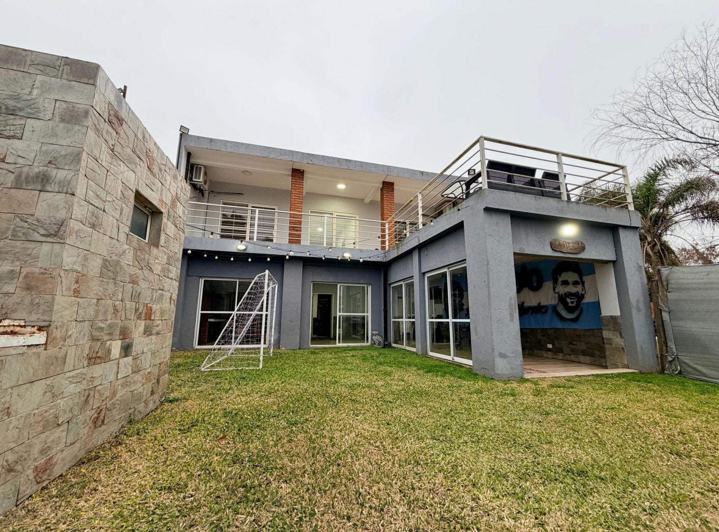 Foto de VENTA CASA DE 3 DORMITORIOS EN FUNES - GARITA 18, imagen 3