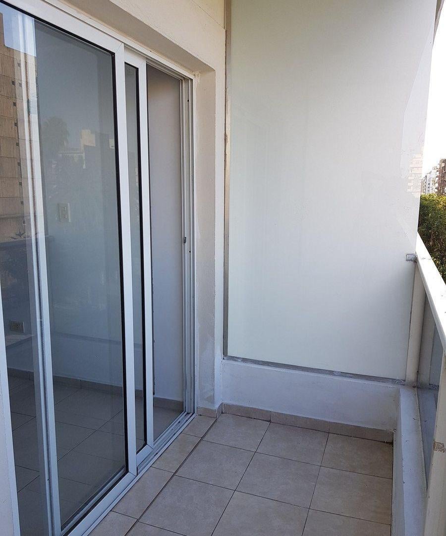 Foto de Departamento en venta con balcón . Barrio Martin., imagen 3