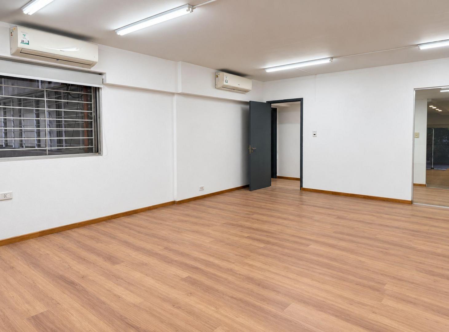 Foto de VENTA OFICINA DE 3 PLANTAS EN ROSARIO CENTRO 516M2, imagen 3