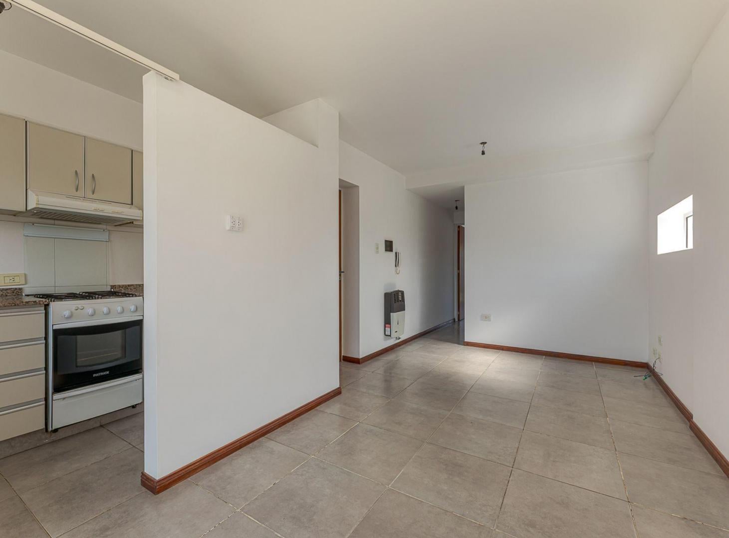 Foto de VENTA DEPARTAMENTO 1 DORMITORIO ECHESORTU, imagen 2