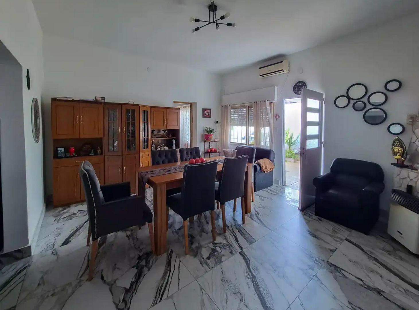Foto de CASA FRENTE 3 DORM EN VENTA - BARRIO LA FLORIDA, imagen 5