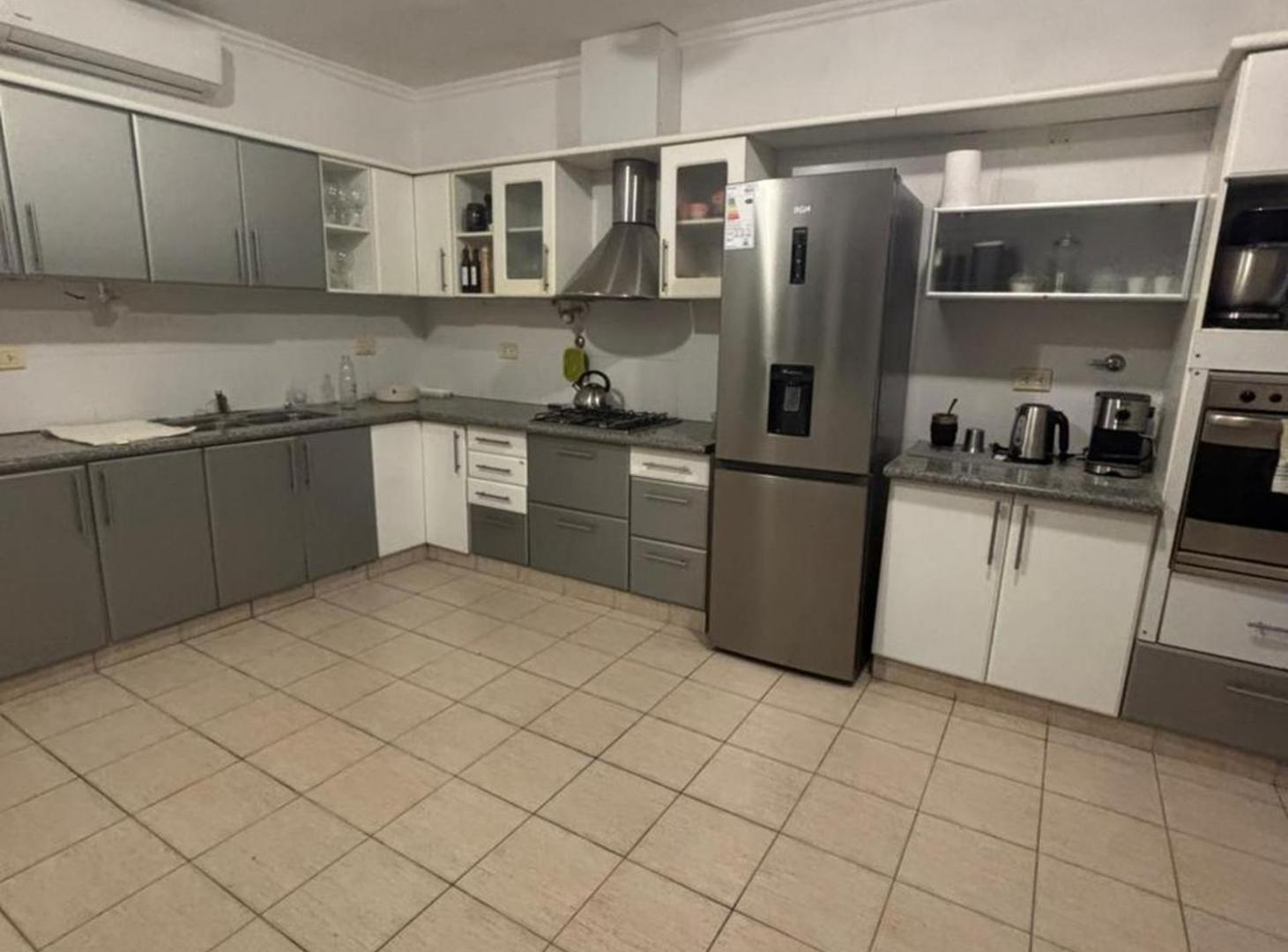 Foto de Venta Excepcional Casa Con Patio Las Parejas, imagen 2