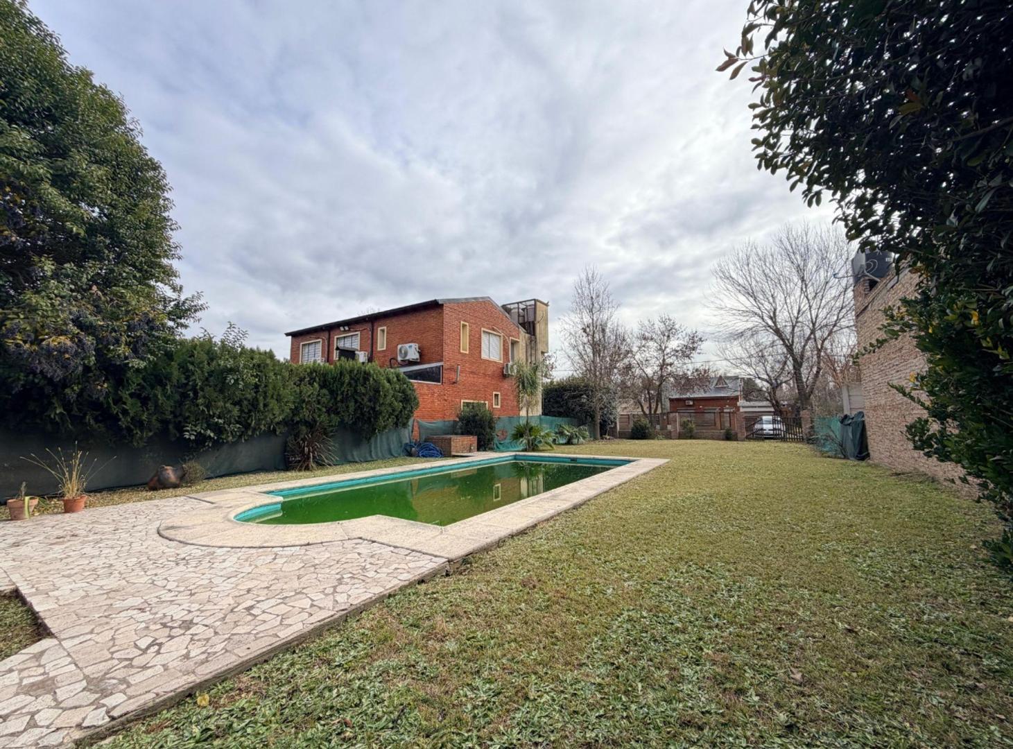 Foto de VENTA! TERRENO CON PILETA Y QUINCHO EN ROLDÁN, imagen 4