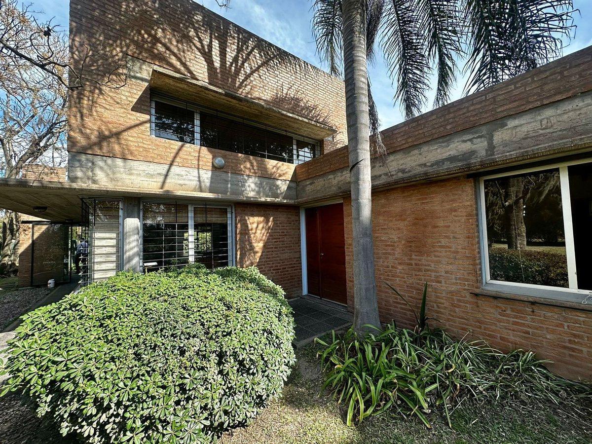 Foto de VENTA ! CASA EN FUNES 3 DORMITORIOS - OPORTUNIDAD!, imagen 3