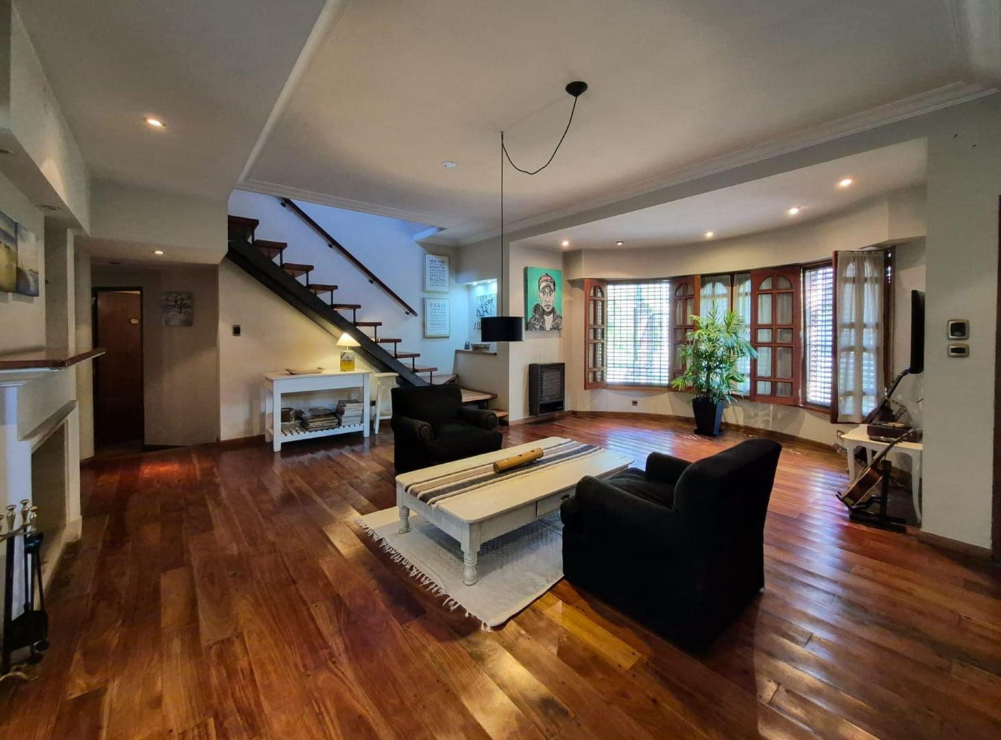 Foto de Casa de 4 dormitorios, pileta y garage . Fisherton, imagen 2