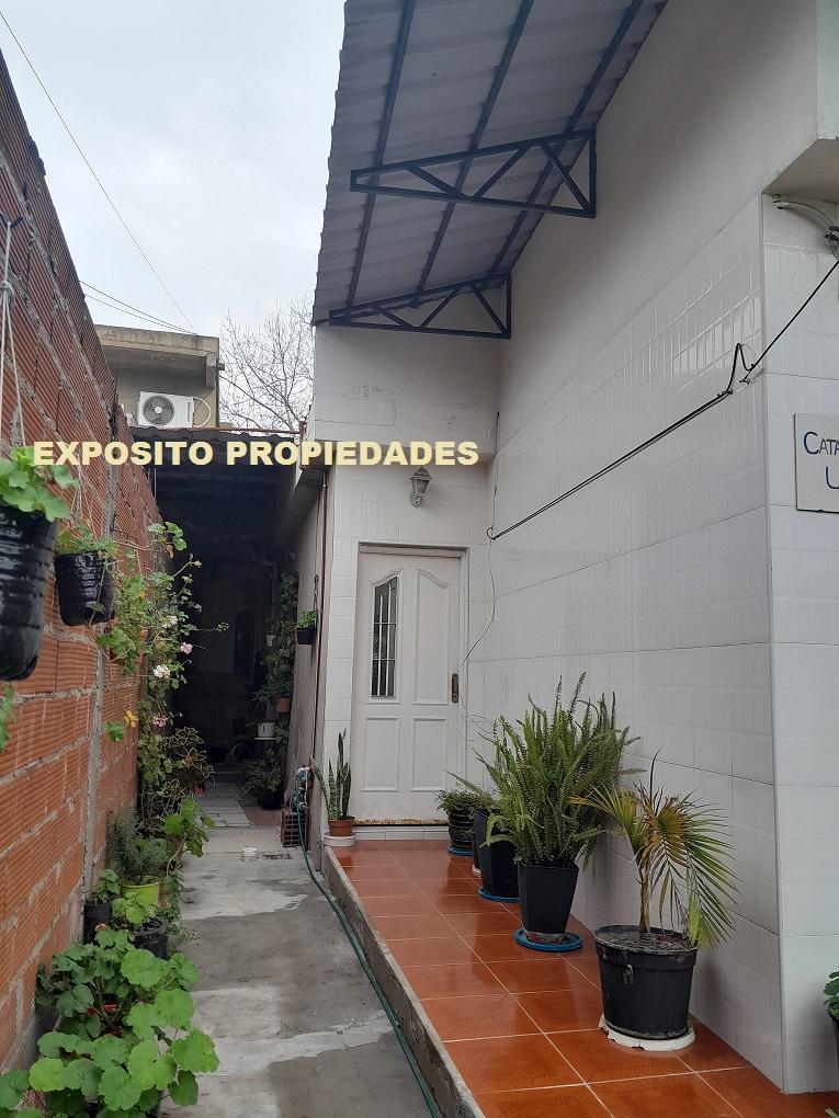 IMPECABLE 3 AMBIENTES, CON JARDIN AL FRENTE+ PATIO+TERRAZA.