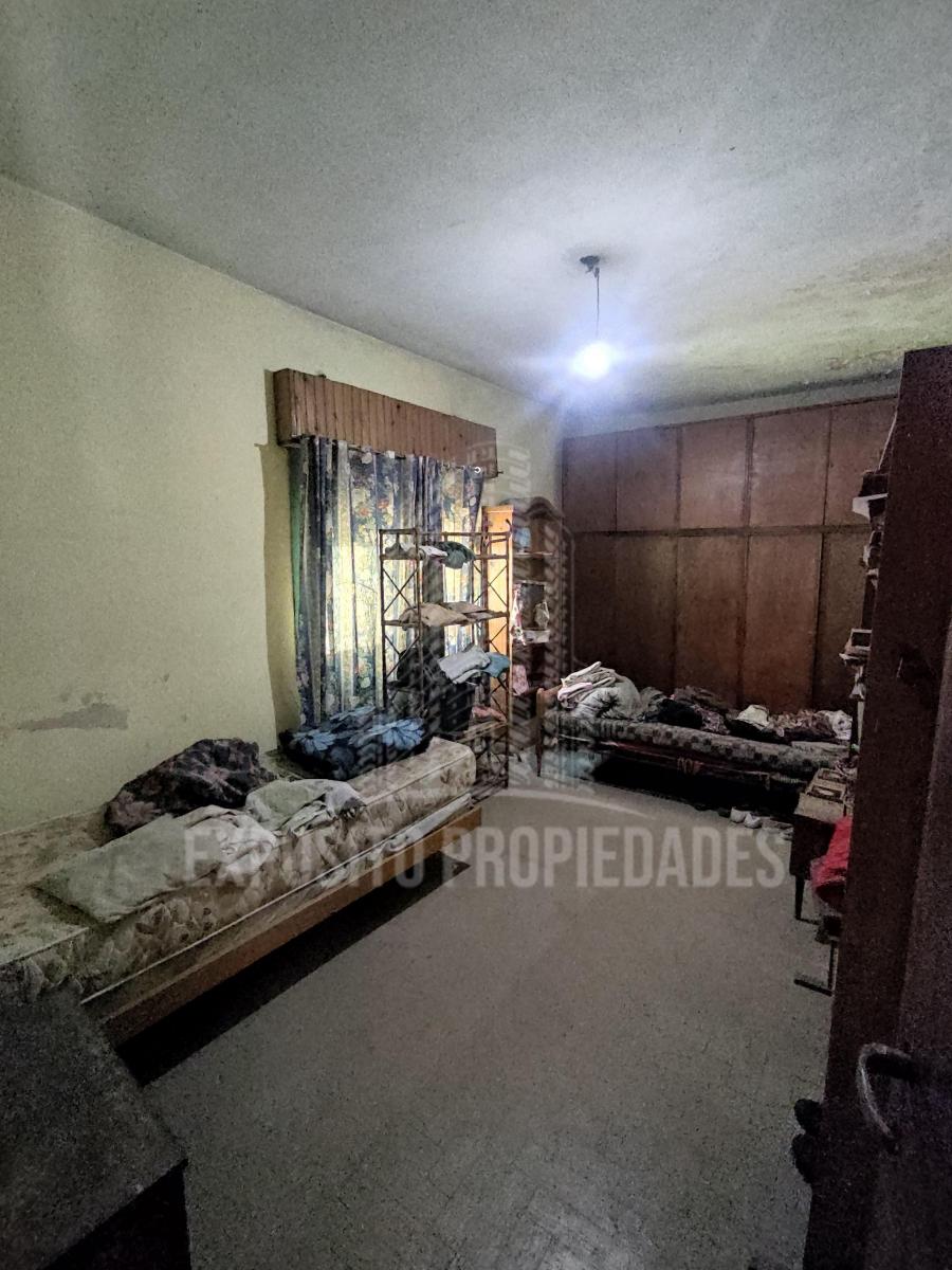 Foto de Casa de 4 ambientes con garaje, patio y quincho - APTA CREDITO, imagen 4