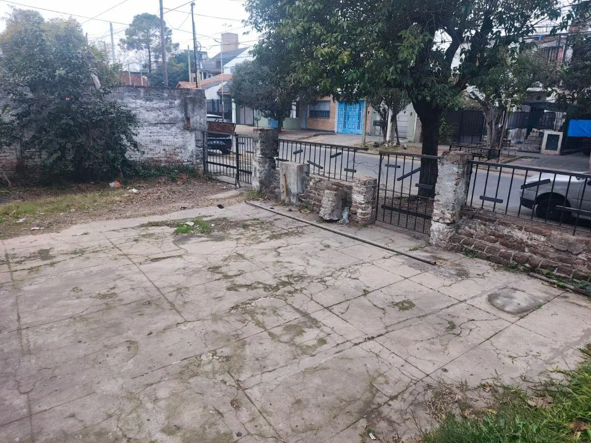 2 propiedades en venta con patio y garaje 4
