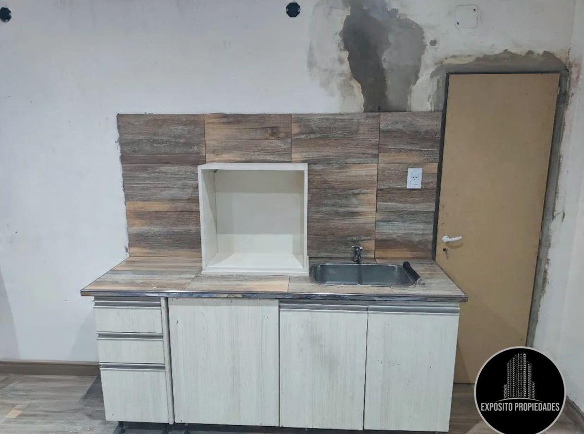 Foto de Local sobre centro comercial Pablo Podesta, imagen 1