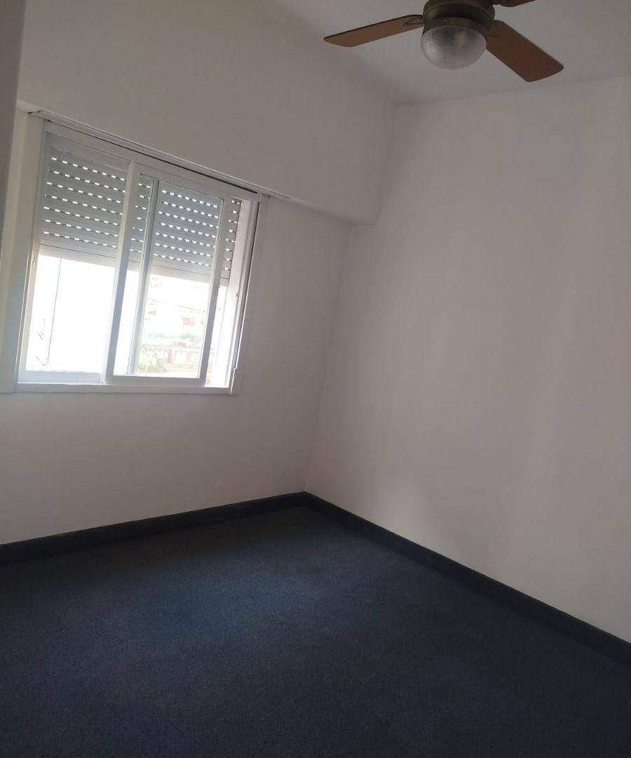 Foto de Departamento 3 ambientes frente EXCELENTE UBICACION, imagen 2