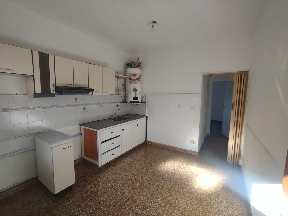 Foto de Departamento 3 ambientes frente EXCELENTE UBICACION, imagen 1