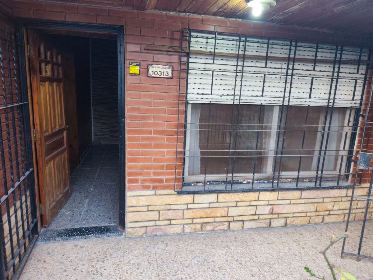 Foto de Casa 3 ambientes c/ cochera - APTA CREDITO, imagen 2