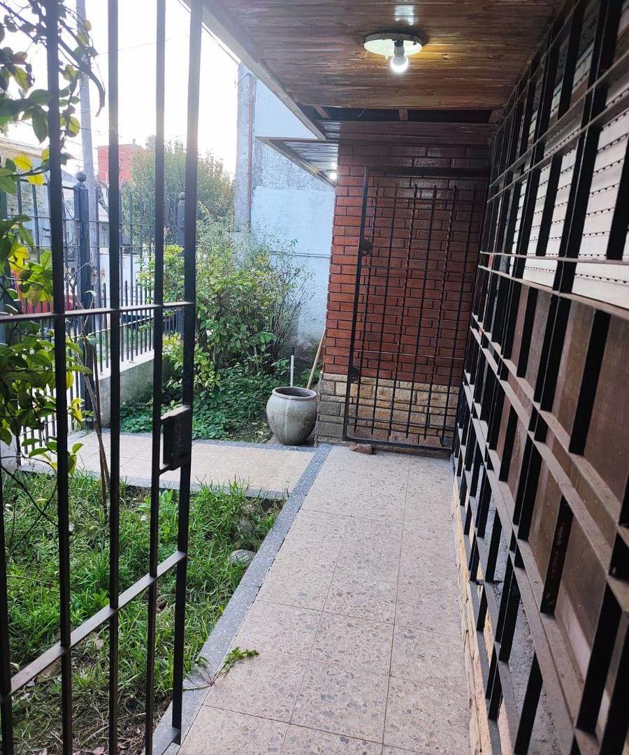 Foto de Casa 3 ambientes c/ cochera - APTA CREDITO, imagen 4