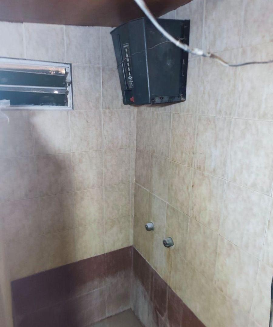 Foto de GALPÓN EN ALQUILER – PASAJE PARÍS 214, imagen 5