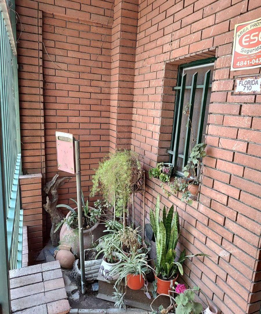 Foto de PH 3 Ambientes con Patio y Terraza - Posesión Inmediata - Loma Hermosa, imagen 1