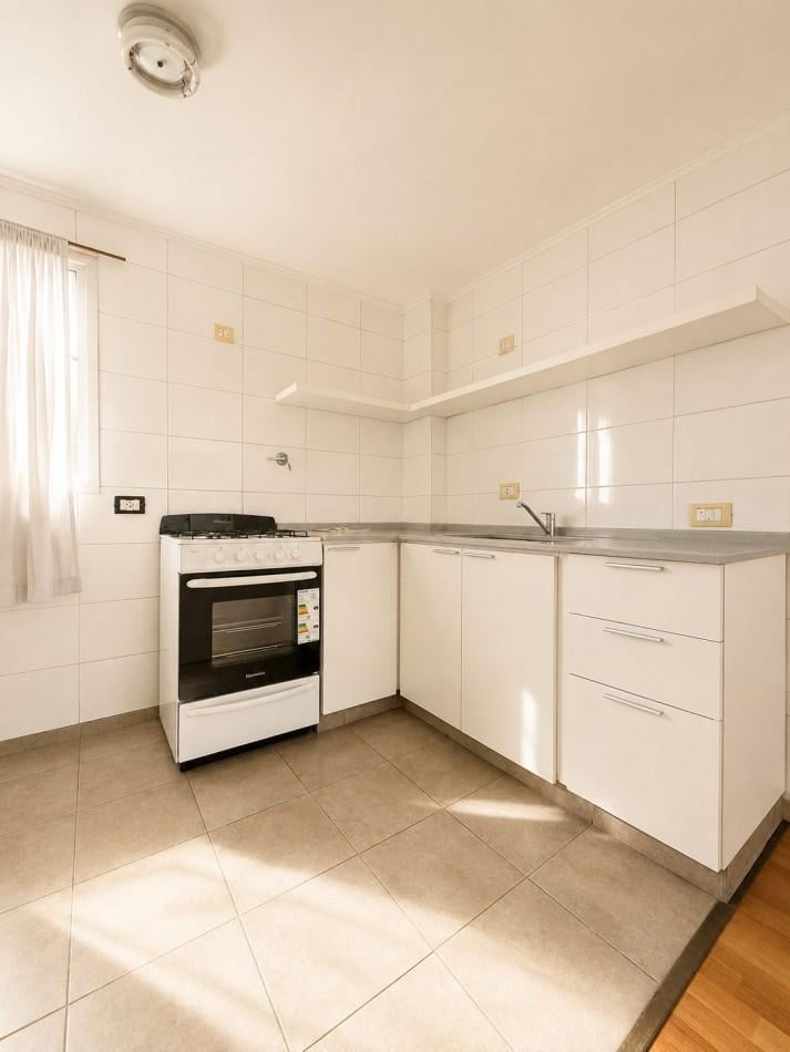 Foto de HERMOSO DEPARTAMENTO 2 AMBIENTES CONTRAFRENTE, imagen 1