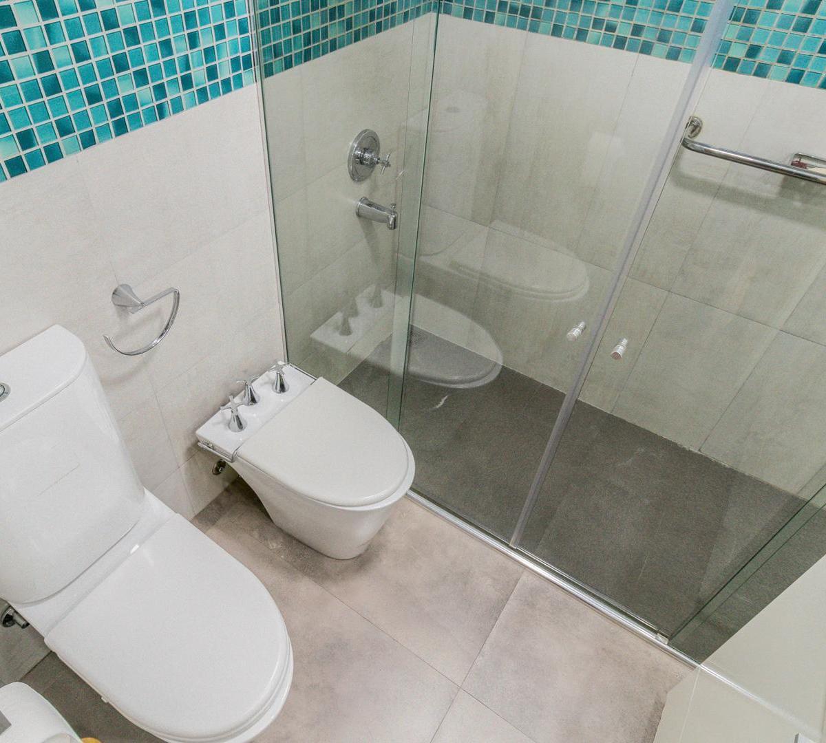 Departamento de 4 Ambientes con Dependencia Cochera y Baulera en Venta Caballito 4